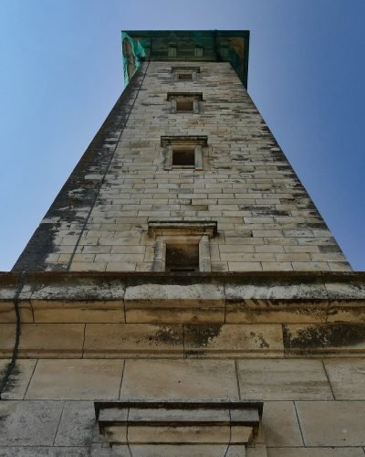 lighthouse-3640758_1920